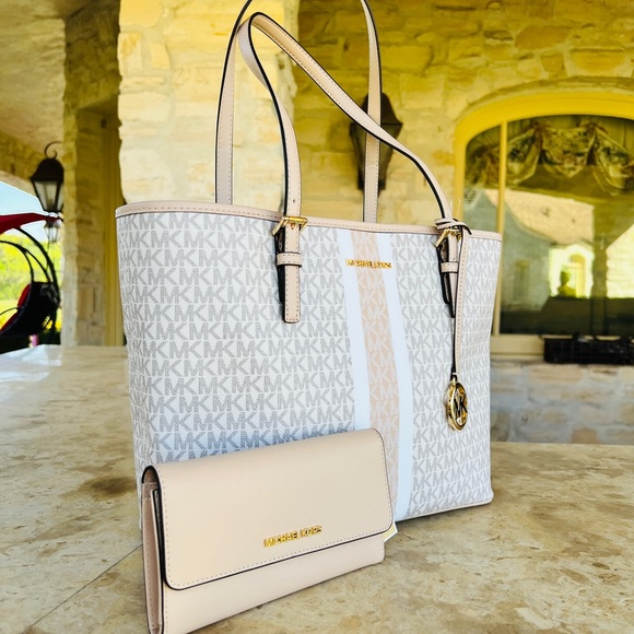 NWT - Picture 2 of 14